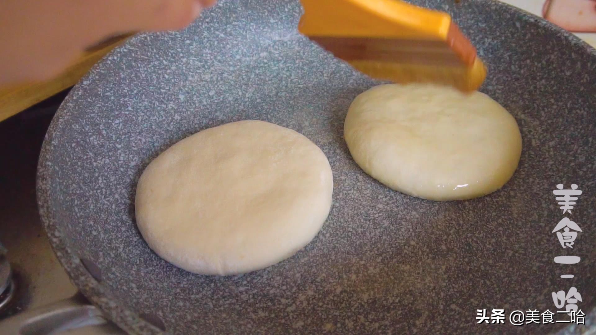 早餐饼肉馅最好吃的做法,鲜肉饼早餐做法