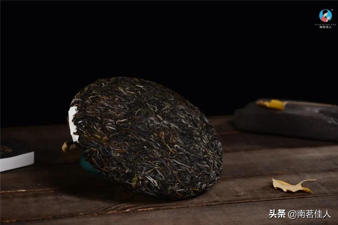 “锦绣茶尊”拍出1068万元天价，这喝的还是茶吗？