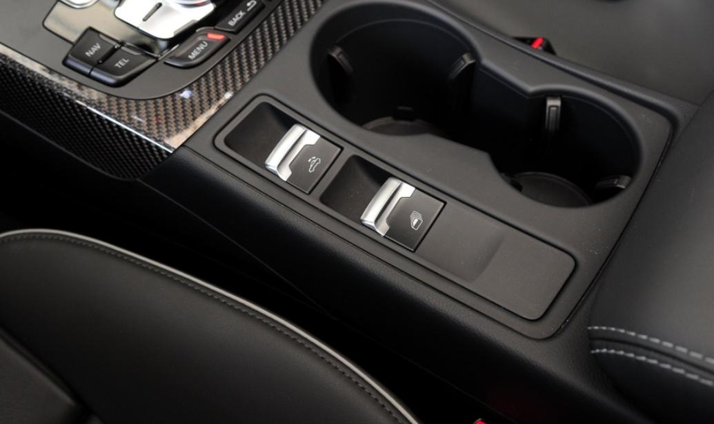 老款敞篷rs5落地多少钱,老款rs5双门v8自吸