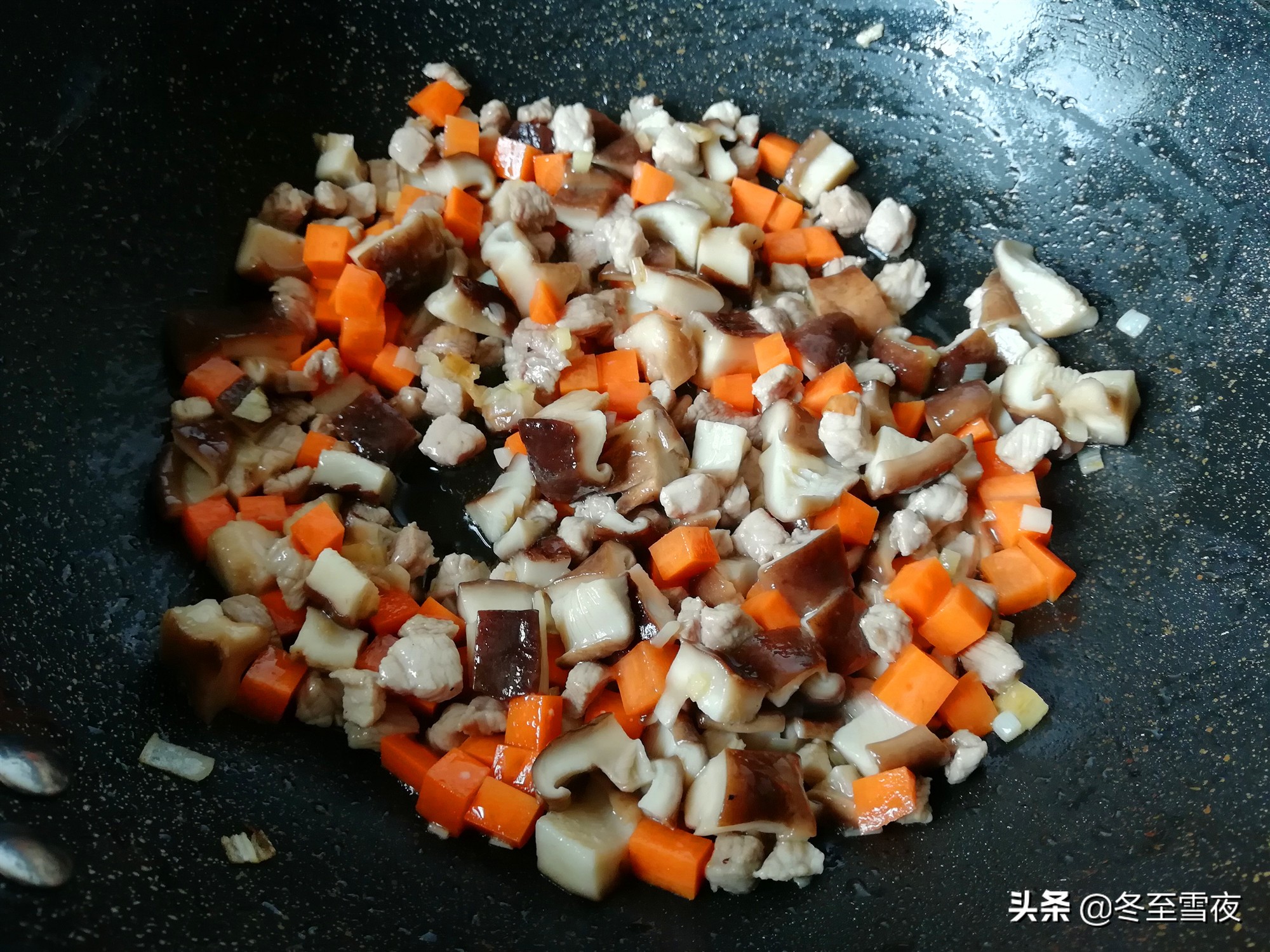 自己炒豌豆在哪里买干豌豆,肉末炒豌豆豌豆要不要焯水