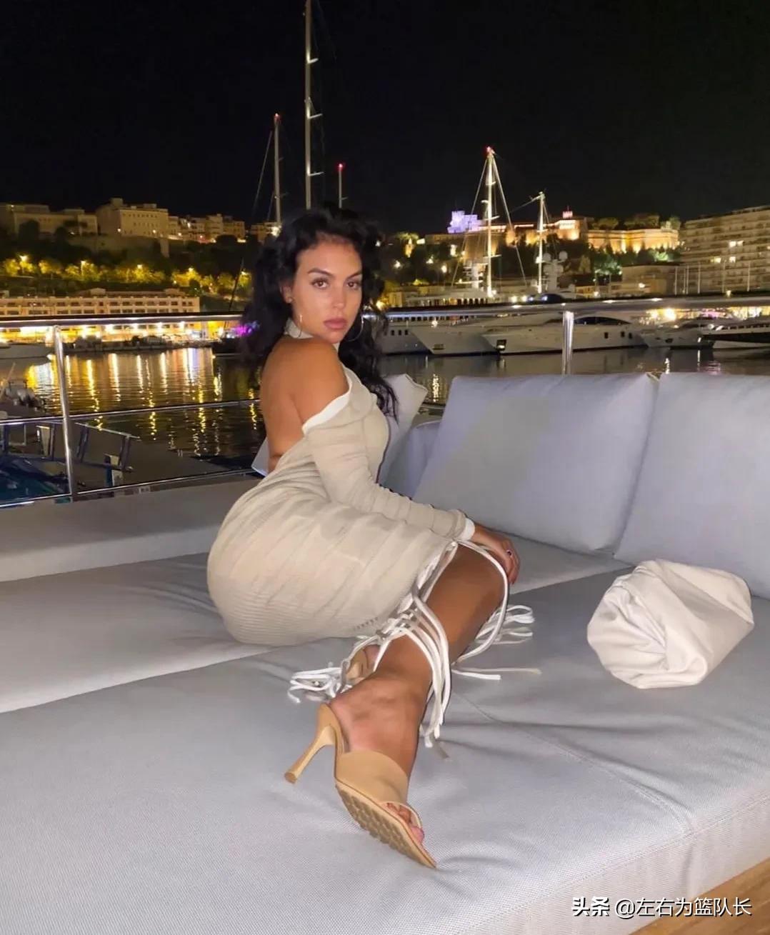 c罗被女友吐槽娘娘腔,c罗女友回应批评