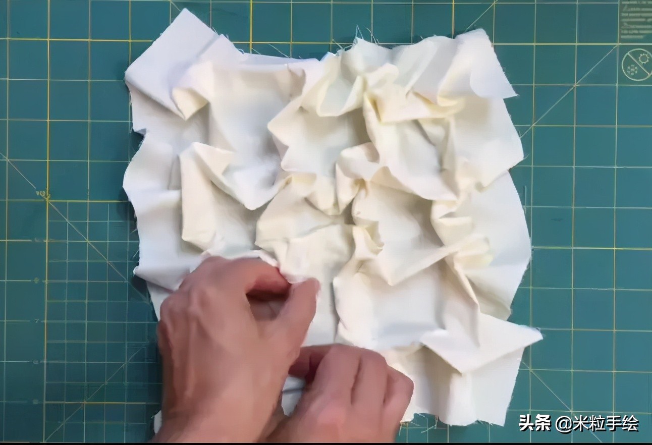 菱形格图案衣服属于什么风格,衣服镂空底边怎么弄好看