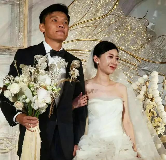 前国脚妻子,32岁国脚娇妻