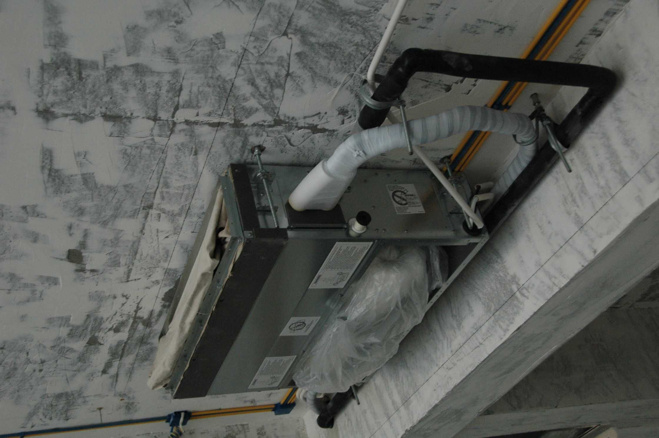 风管机一拖一和两台风管机的区别,风管机和挂机有什么区别呢