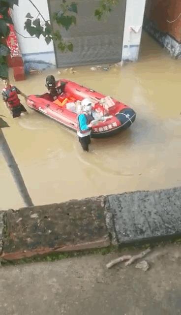 韩红王一博占用救生艇了吗,韩红和王一博唱的歌