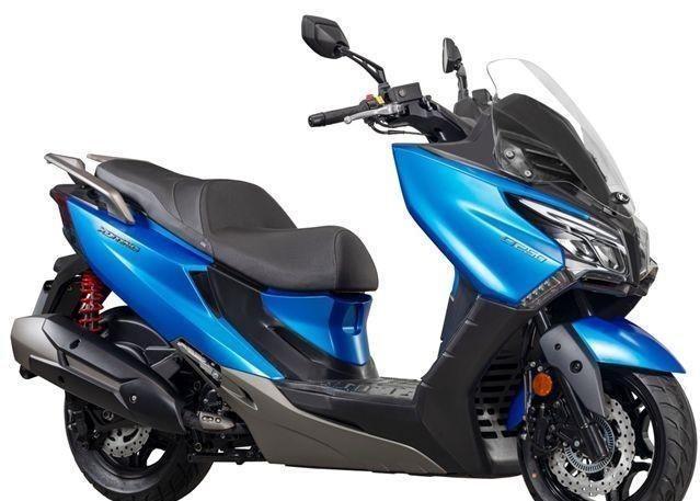 赛艇250油耗续航实测,二手光阳赛艇250油耗