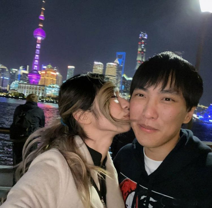 doublelift和他女朋友,doublelift老总女友