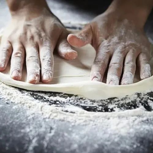 和面发酵后很粘,和面面团里都是气泡