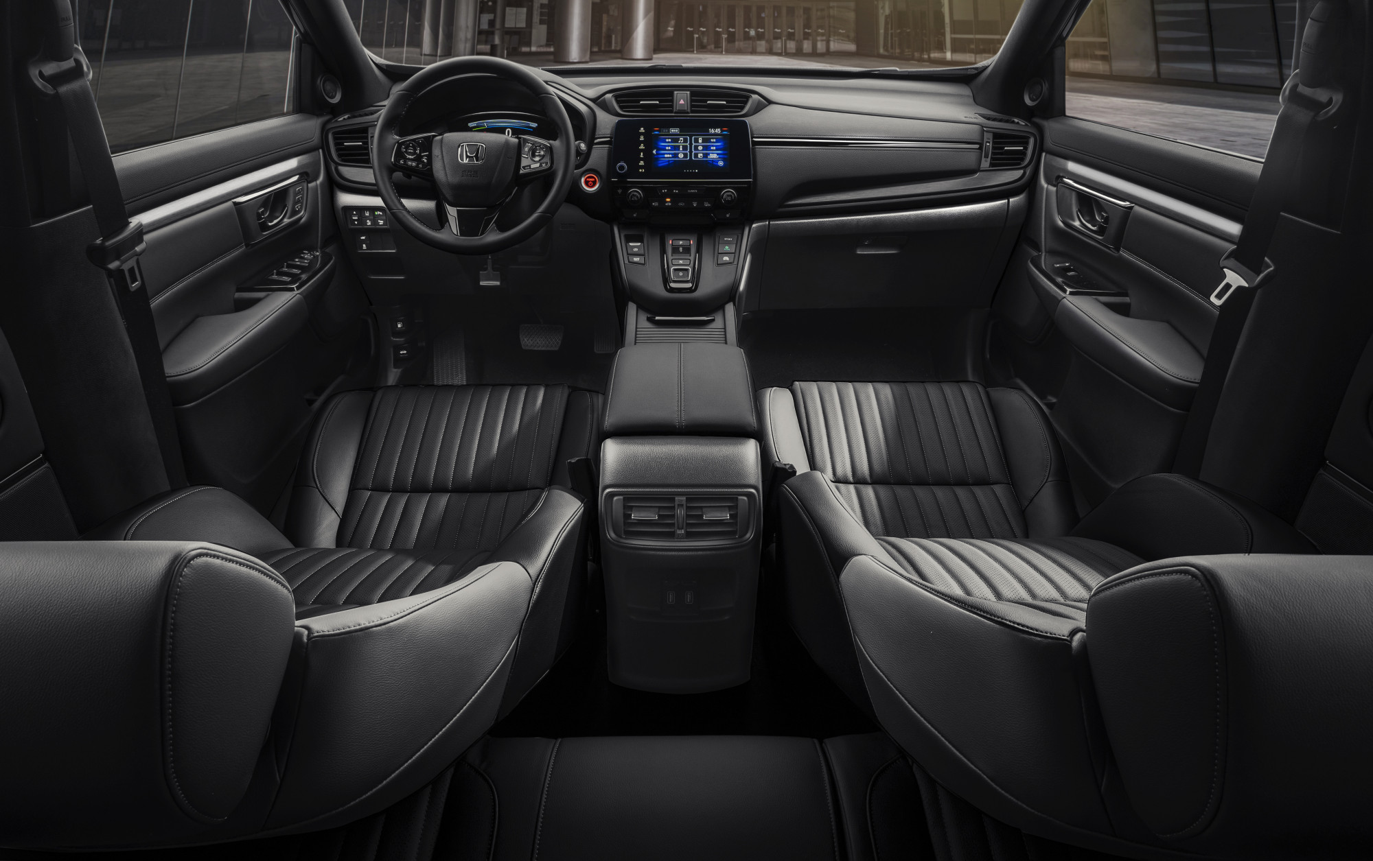 本田皓影和宝马x3哪个好,皓影和宝马x3