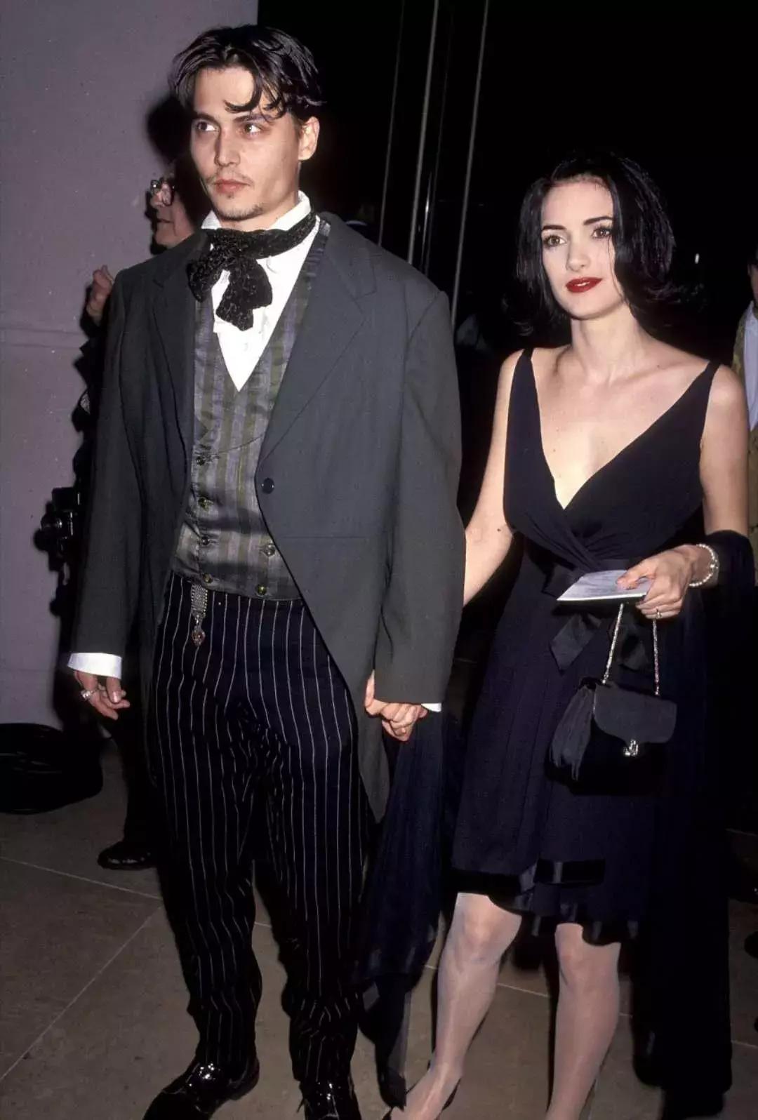 女人爱穿丝袜是什么心理,女人爱穿袜子的好处