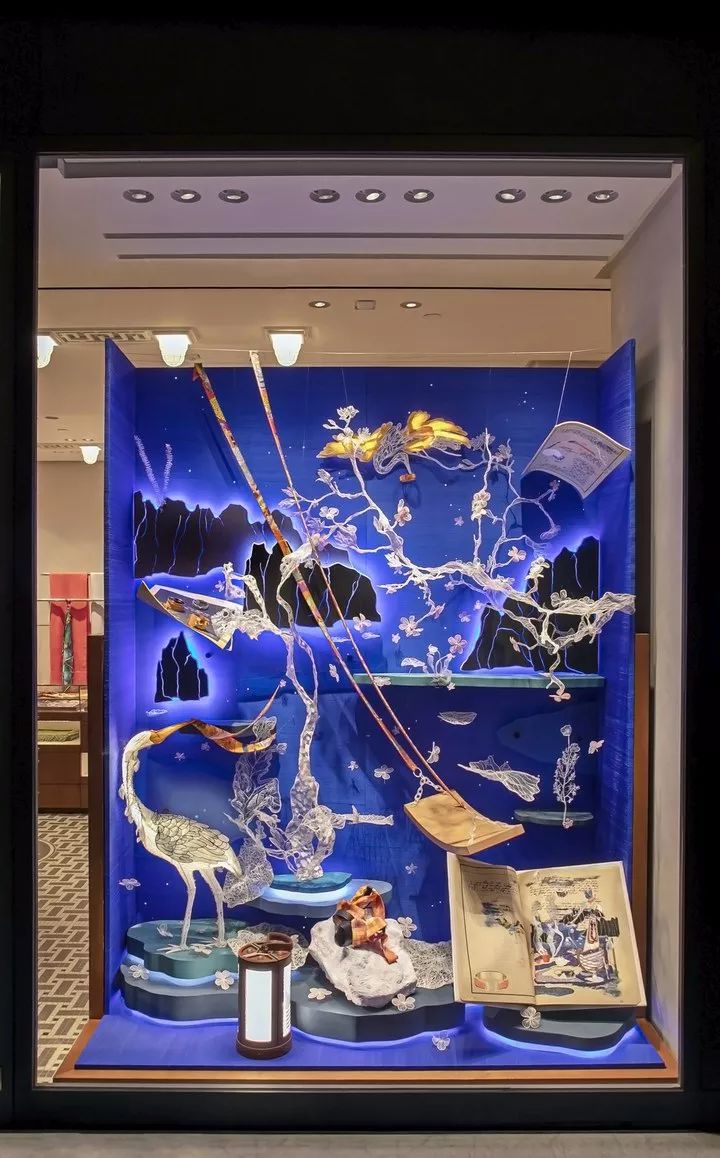 爱马仕最新的橱窗设计,手工制作的梦幻艺术空间