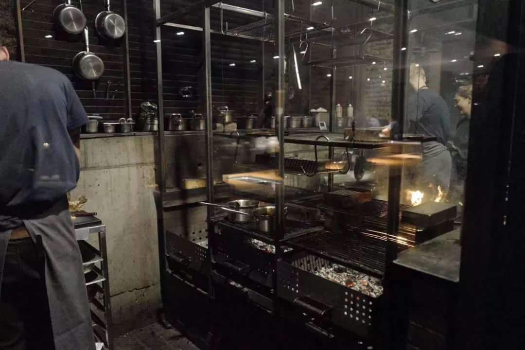 世界第一餐厅NOMA:“有什么吃什么”的能耐和“改变世界”的勇气