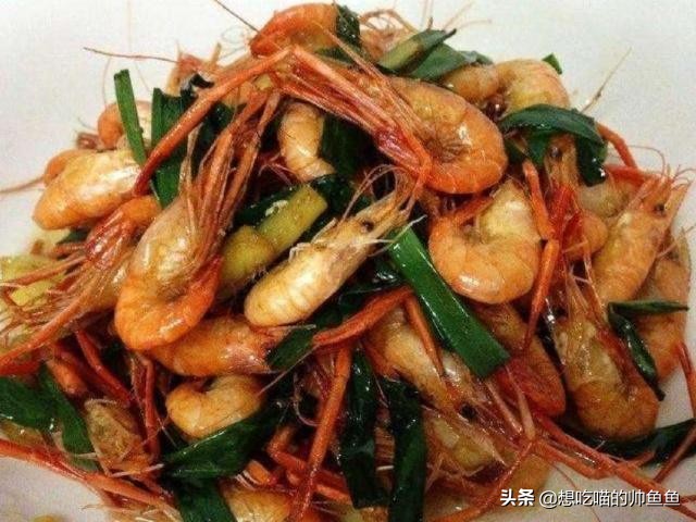 盘锦地摊美食攻略,盘锦美食探店大公鸡