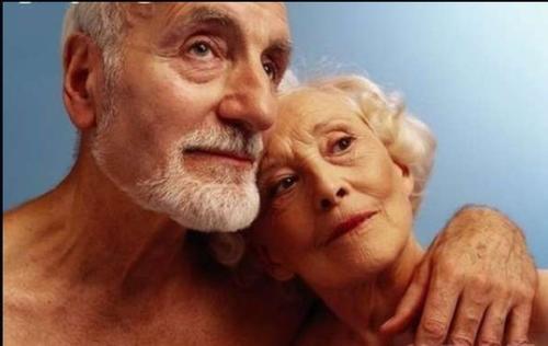 发现丈夫偷偷买保健品,发现爸爸吃补肾的药