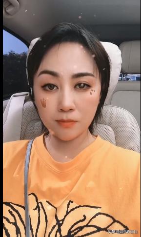 马丽年轻时照片简直认不出,马丽搞笑自拍