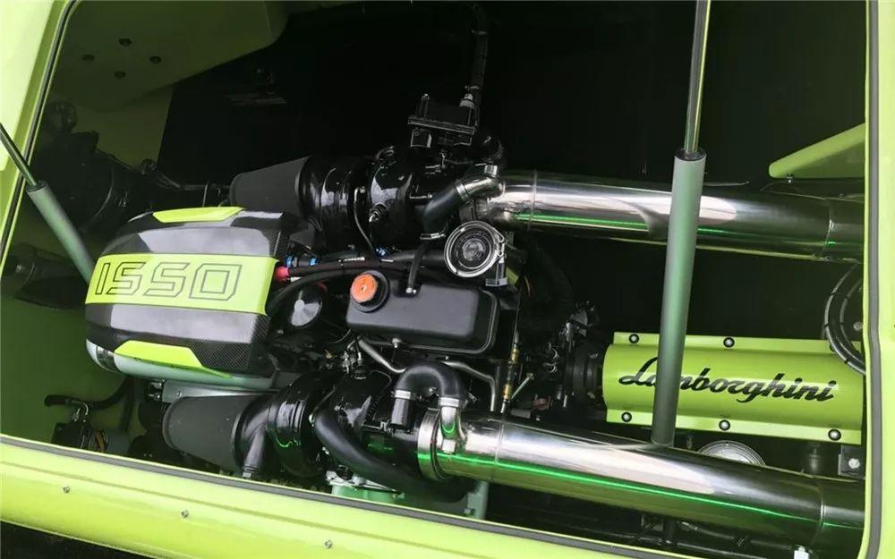 开过我们的豪车，再坐一坐我们的游艇！