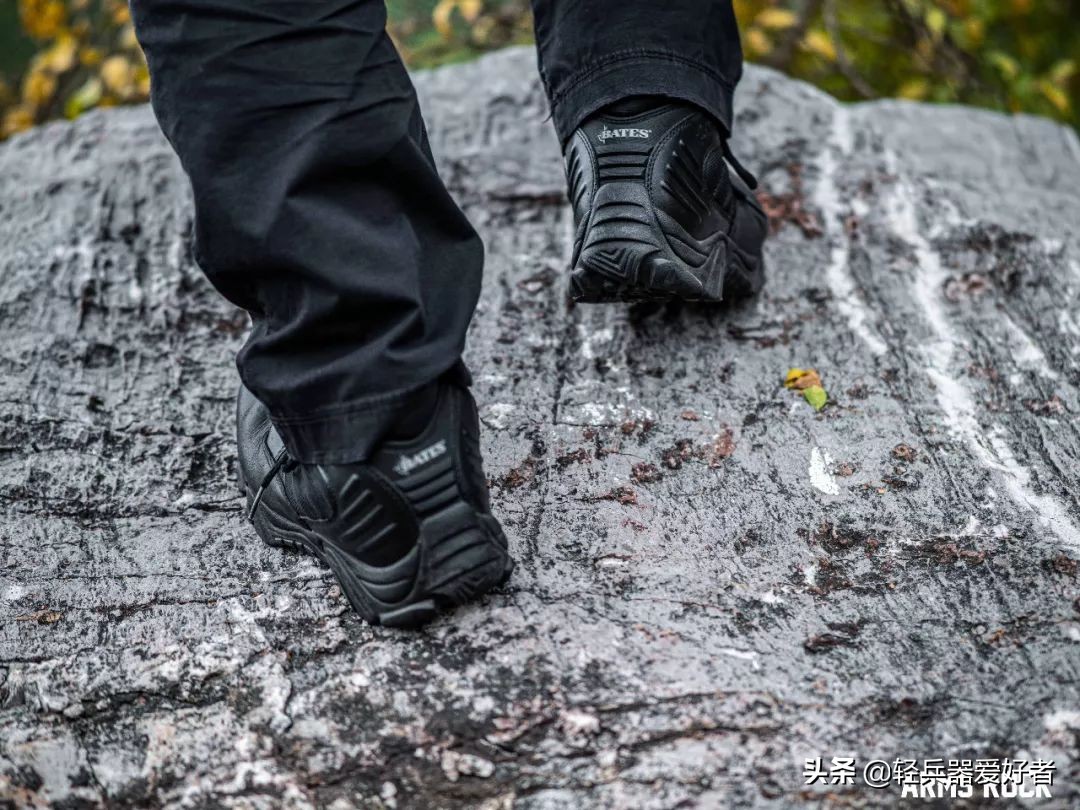 军靴适合下雨天穿吗,军靴穿得舒服吗