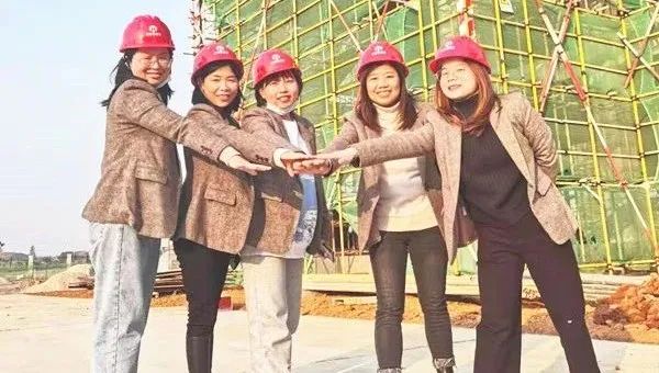 北大青鸟岳阳海纳学院,北大青鸟岳阳海纳学校