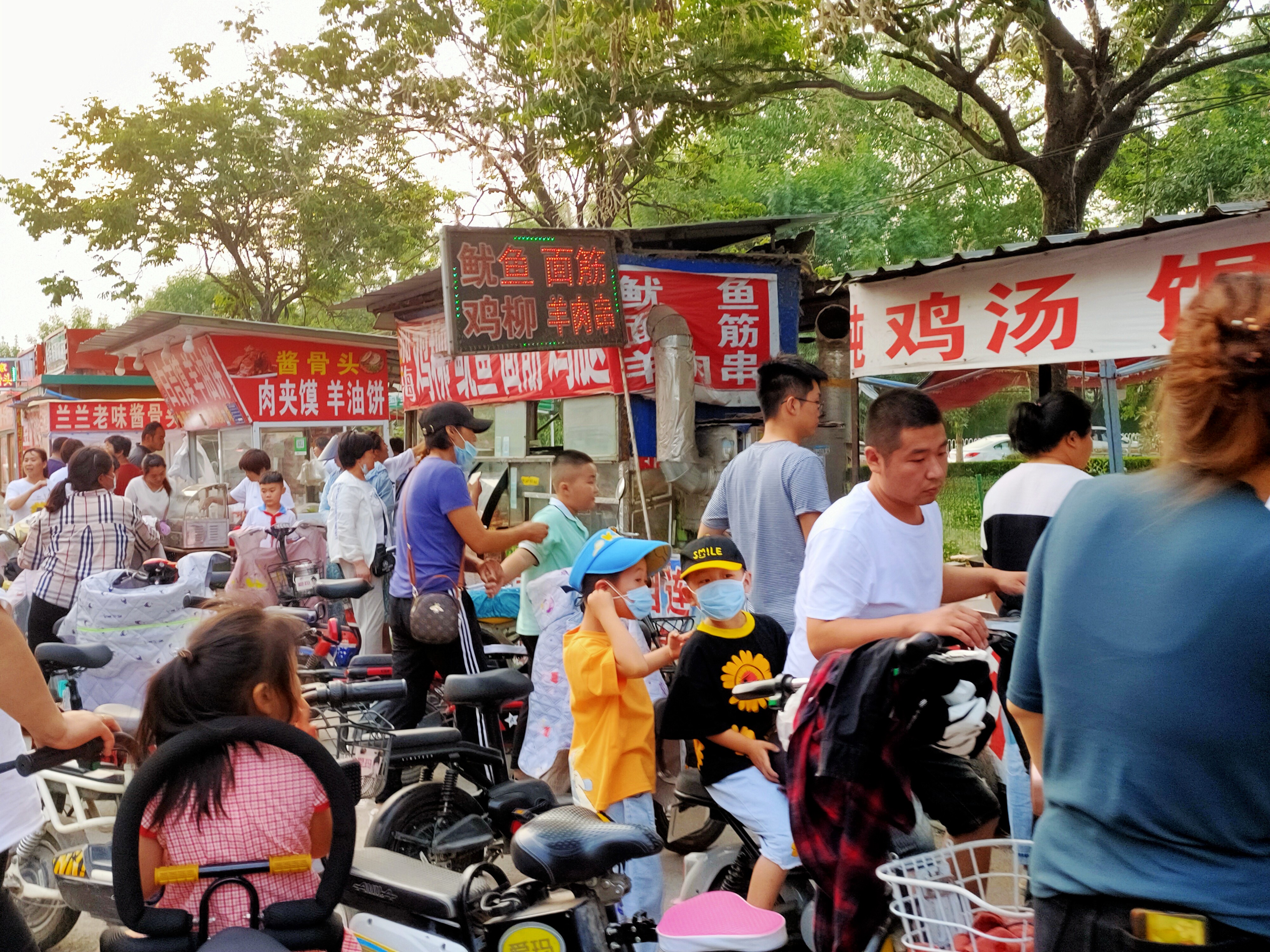 摆地摊最实惠的小吃,今年早市最火的小吃摆地摊