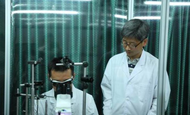 钟南山儿子戴爱马仕皮带,钟南山儿子穿爱马仕