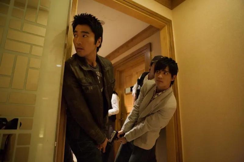 赵又廷的风流情史，靠魅力征服3个女人，娶国民女神获幸福