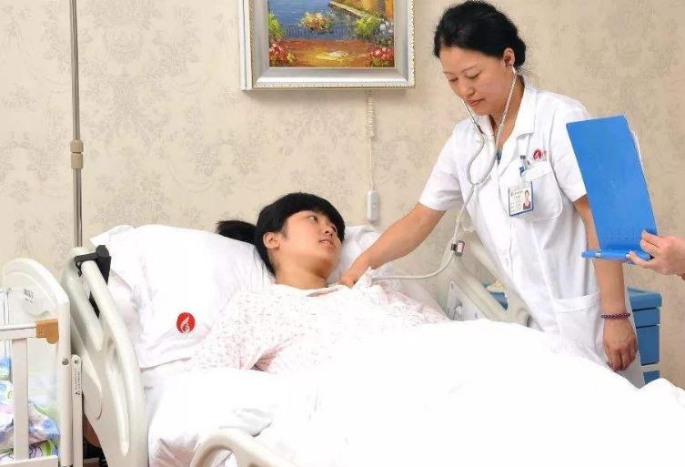 顺产为何还感觉到肚子疼,顺产伤害那么大为什么还提倡顺产