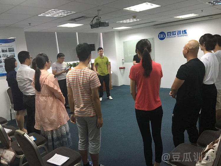 不会说话怎样提升口才,做销售怎么锻炼自己的口才