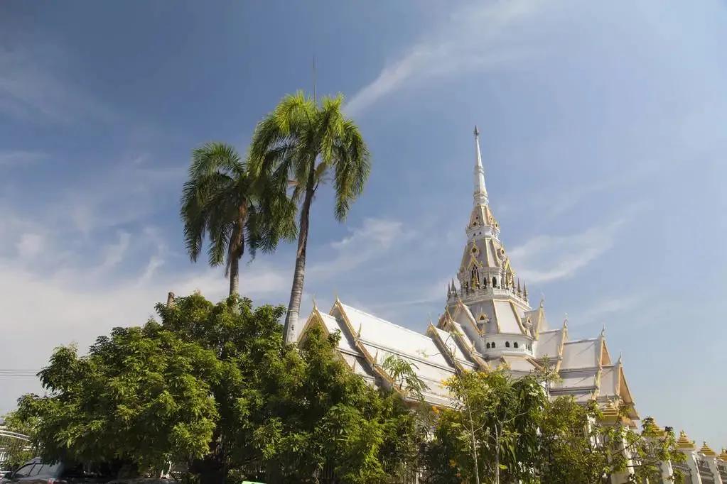 教师节期间旅游免门票？带上教师资格证，你也能说走就走