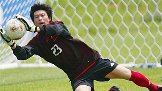 足球名将区楚良,区楚良生涯最佳扑救