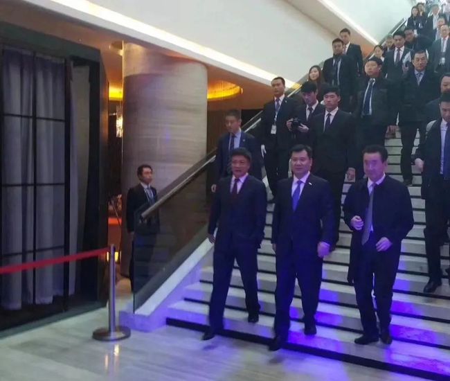 苏宁张近东投资12年败给国美黄光裕狱中12年？