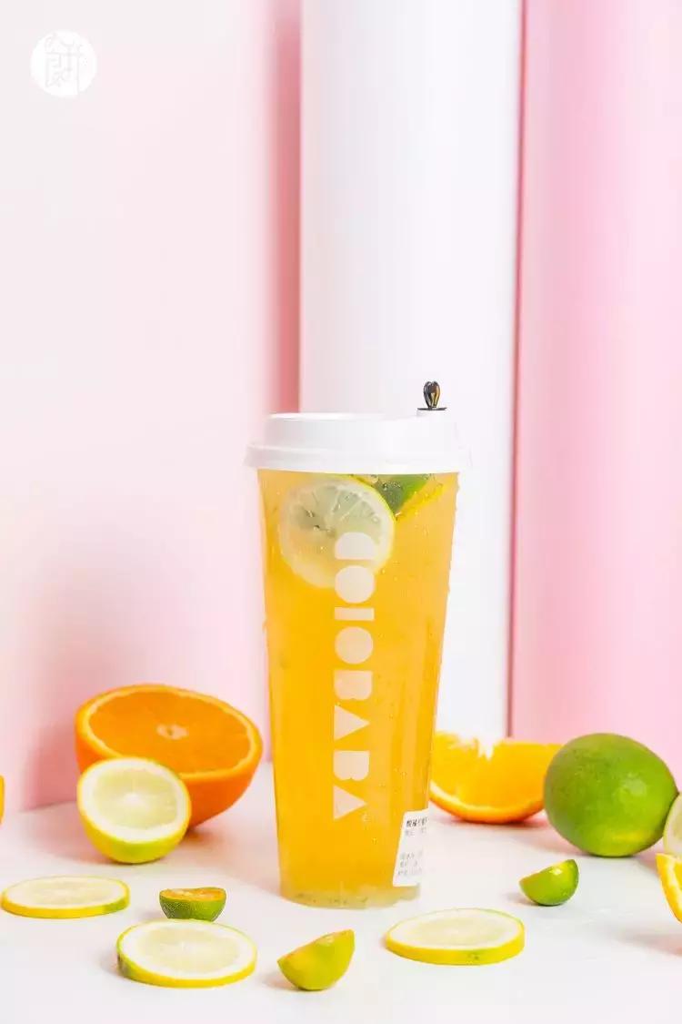 天津人排队排疯了的卡乐巴巴，就想给你点颜色看看~