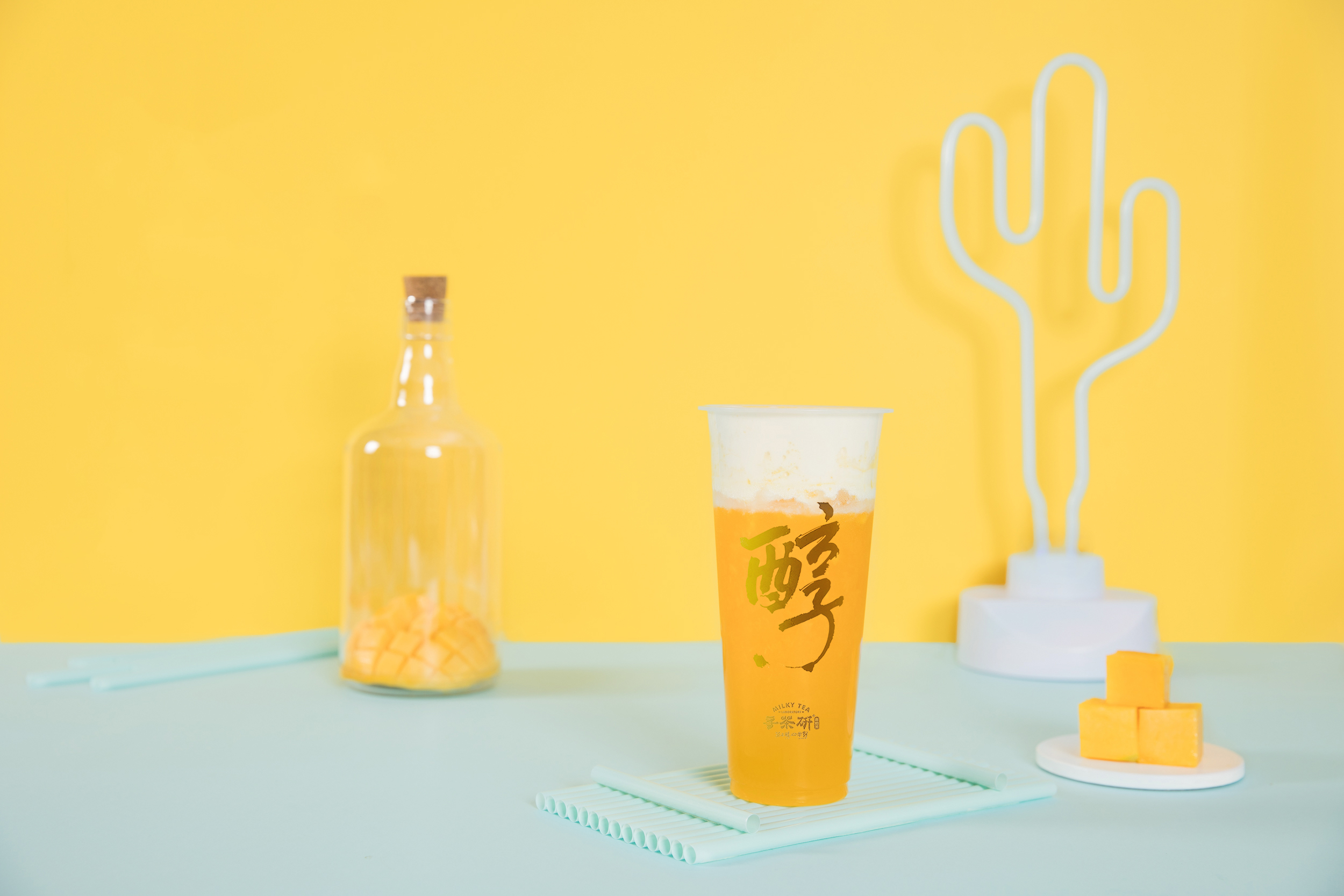 奶茶加盟找经销商合作,奶茶加盟要自己选地方吗