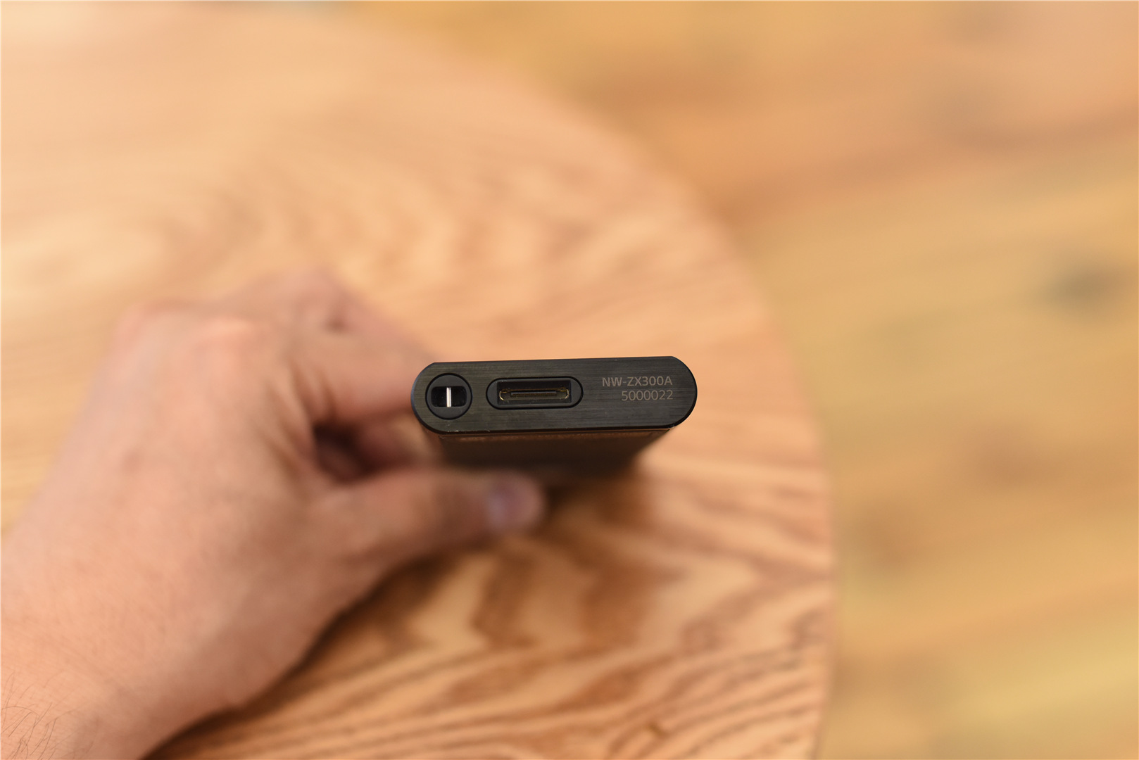 索尼nw-zx300a使用说明,最值得买的索尼二手播放器