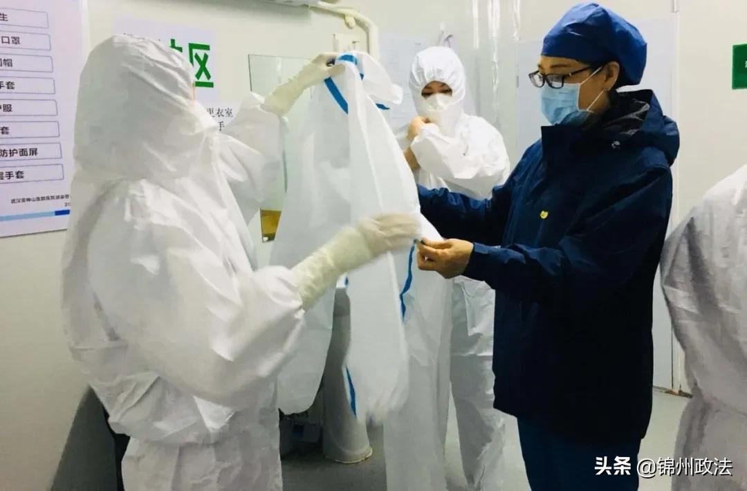 英雄谱|周晓平：让爱的鲜花开在隔离病区