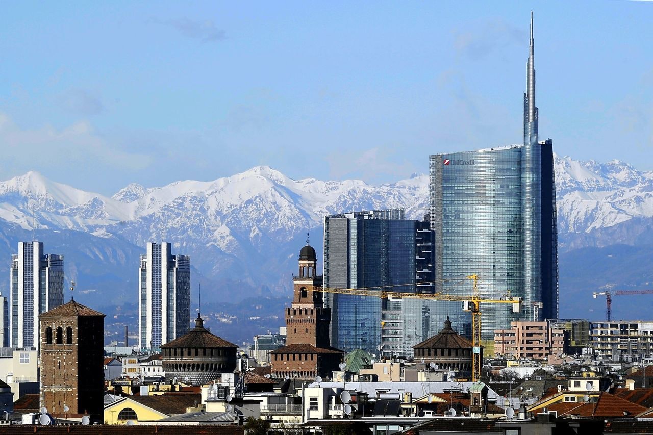 以银行总部看全球GDP前十强——中美摩天楼引领，德意高度均超200