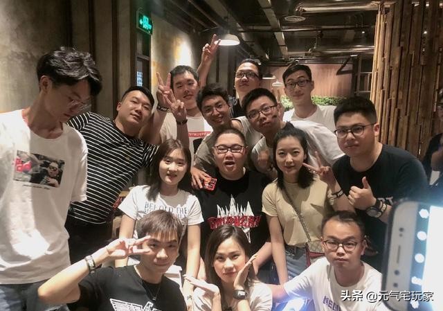 pdd体重200斤照片,pdd黄晓明