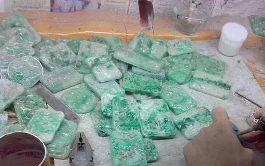 玉石抛光桶教程,土办法玉石抛光