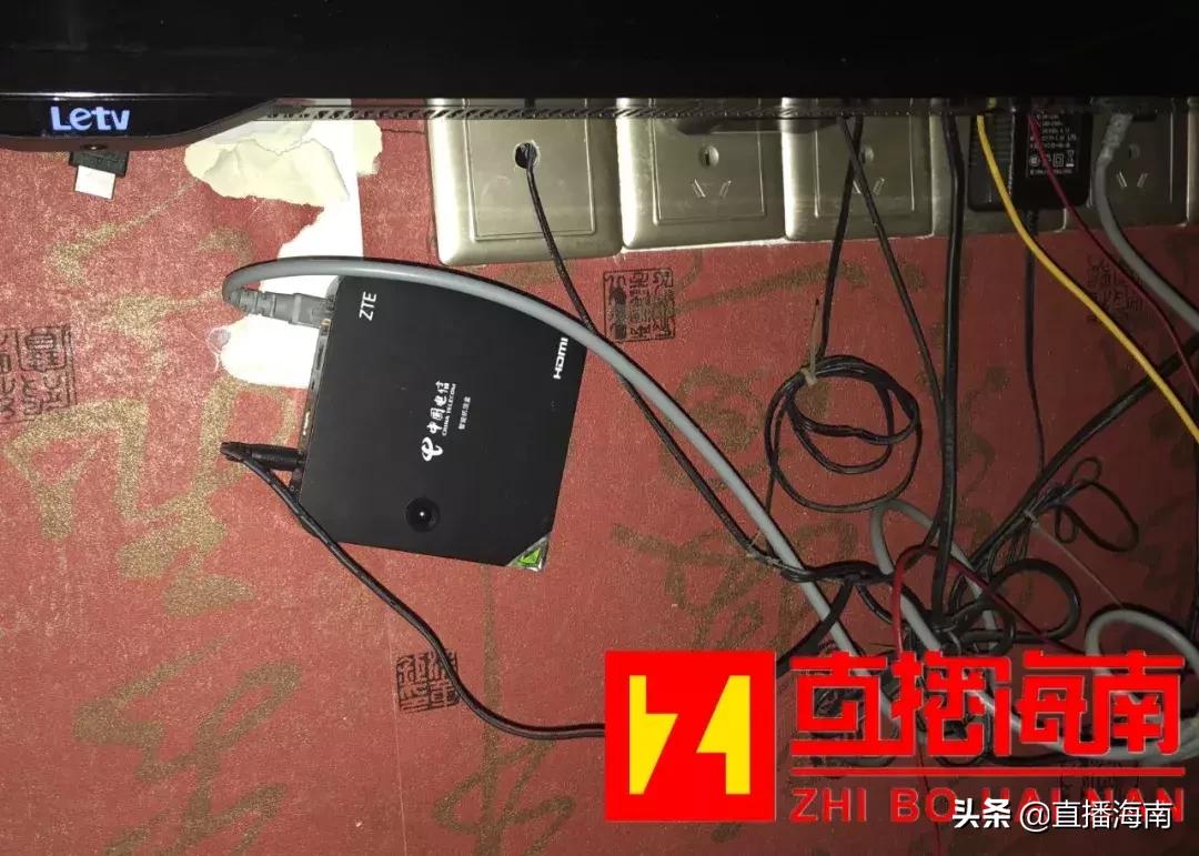 酒店被发现暗藏摄像头,情侣入住发现针孔摄像头