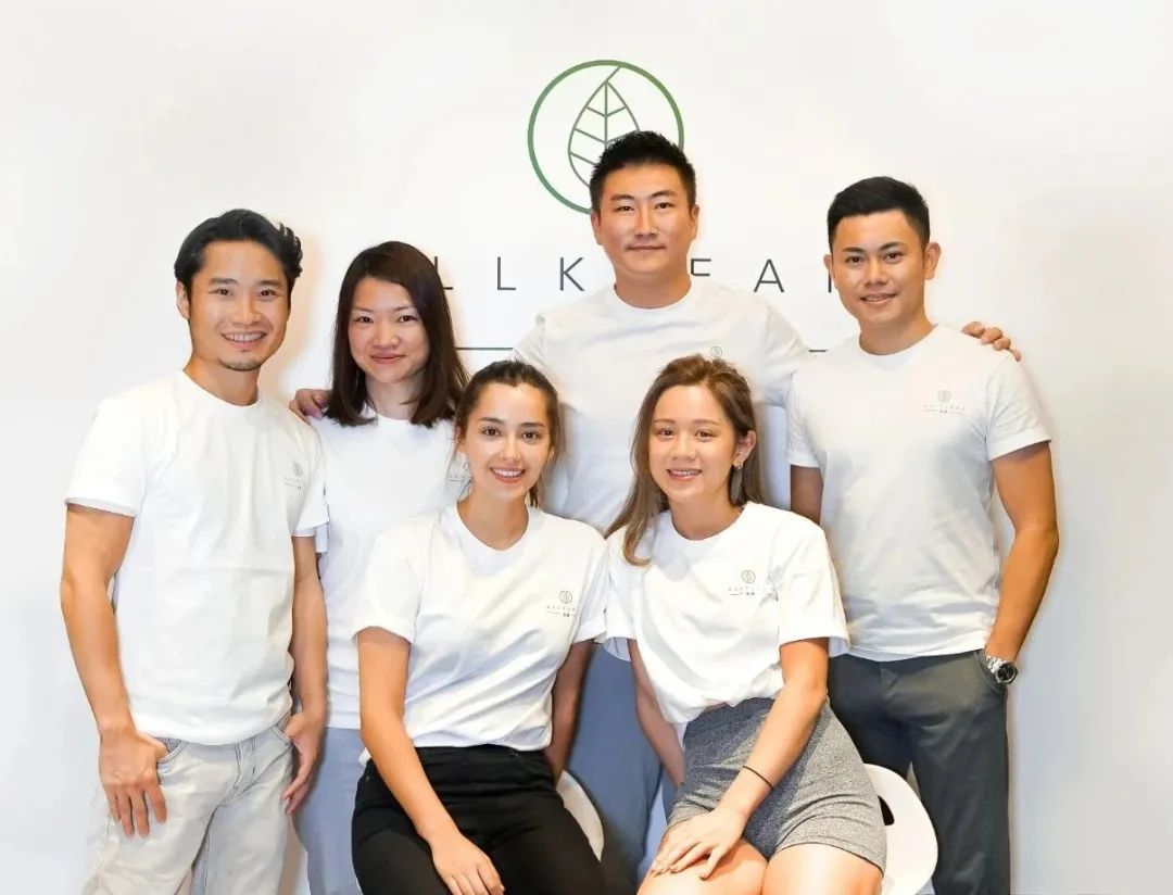 郭晶晶和婆婆朱玲玲罕见同框,香港港姐郭晶晶