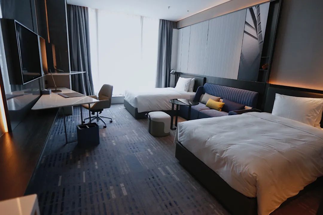 奥克斯皇冠假日酒店,奥克斯中心皇冠假日酒店自助餐