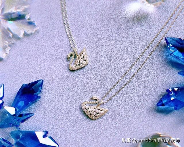 施华洛世奇黑天鹅和银天鹅哪个贵,施华洛世奇黑天鹅项链推荐视频