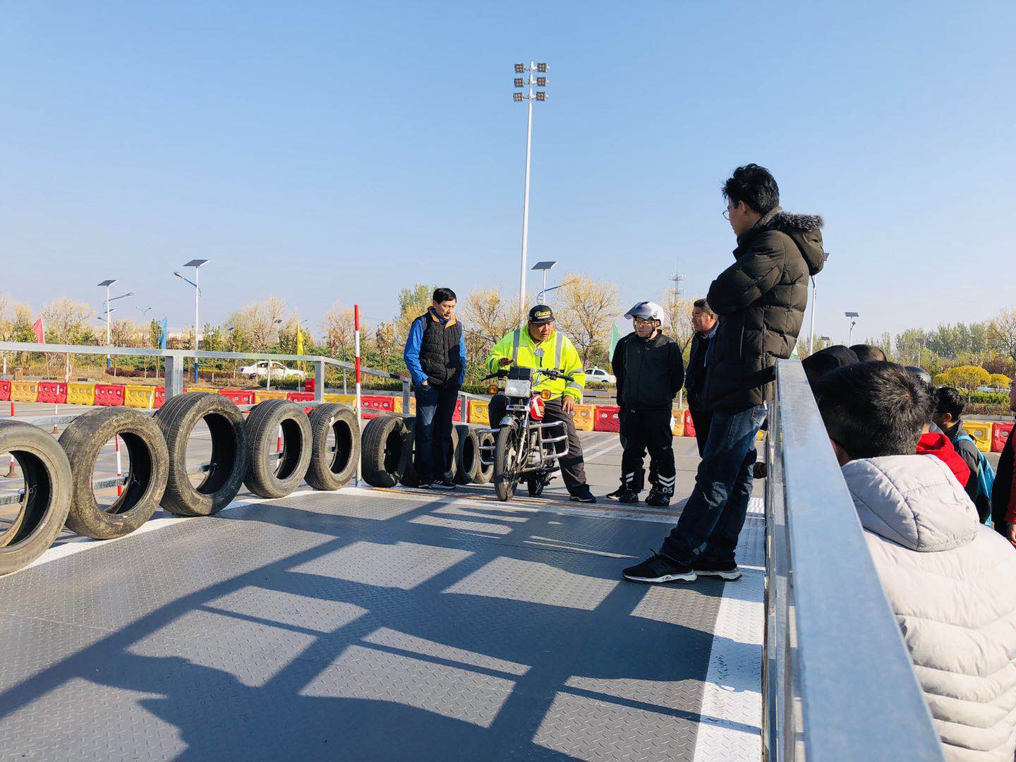 摩托d本和e本的考试区别,摩托车d本和e本的区别