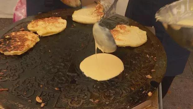 在日本，井盖儿都有美女粉丝团