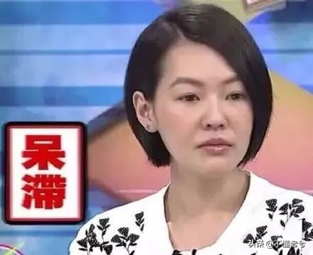 汤姆福特和迪奥哪个眼影盘好,汤姆福特20号眼影教程
