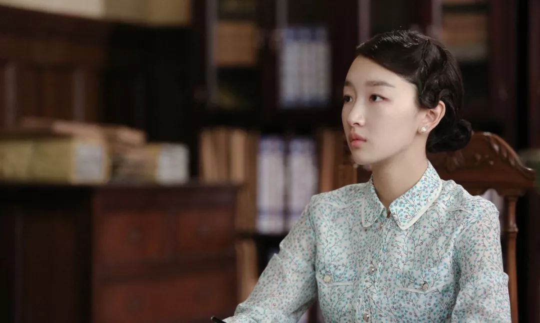 福布斯2020中国名人榜周冬雨,周冬雨名人排行榜