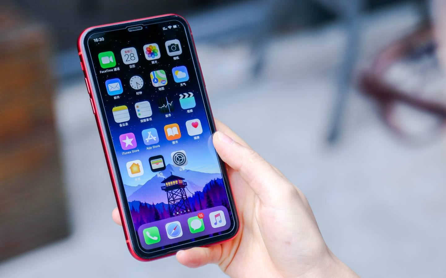 iphone手机三年换还是四年换,iphone用几年更换一次最好