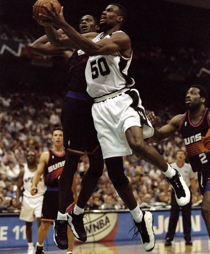 邓肯六次总决赛数据,邓肯12年总决赛数据