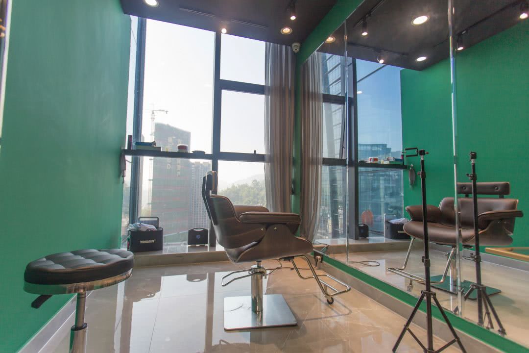 连明星都爱去的“空中”发型屋，甩了网红店十几条街……