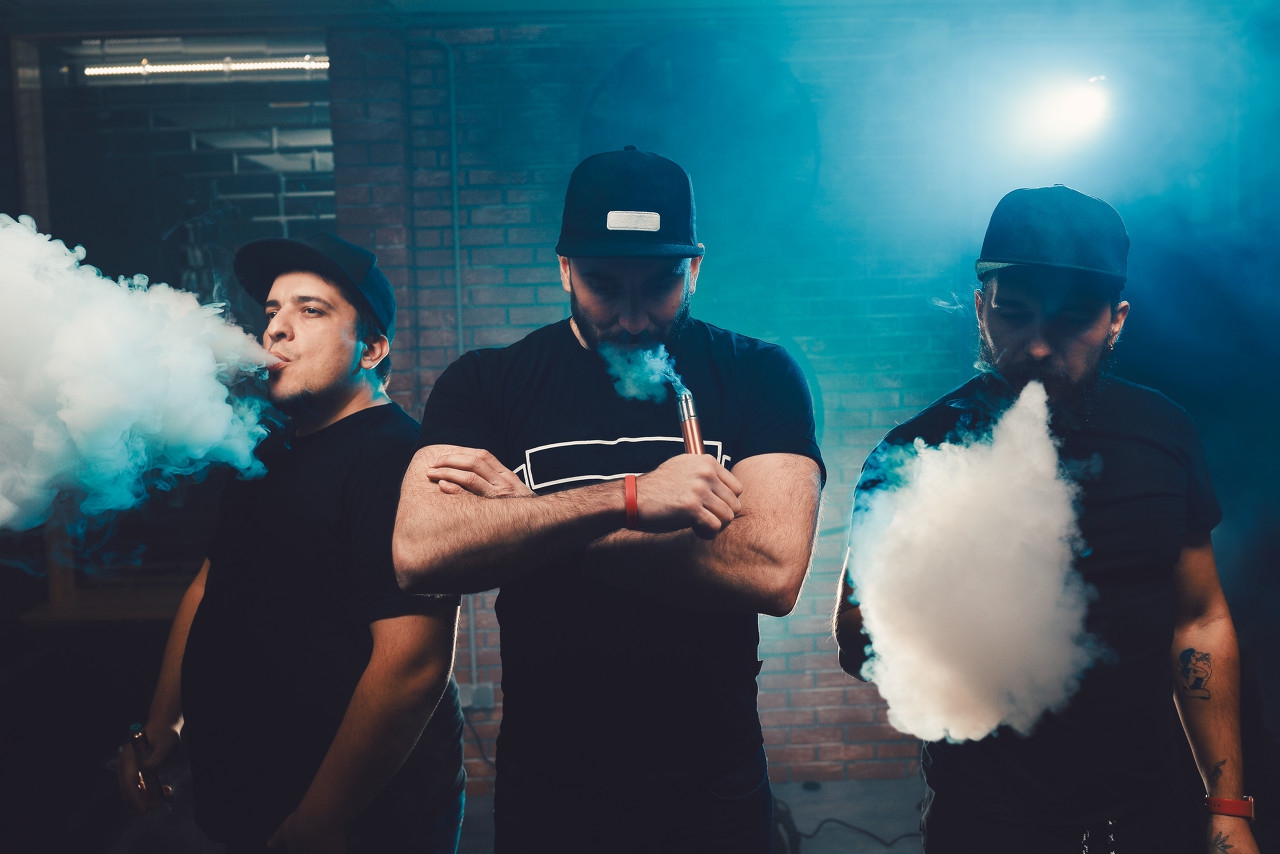 黑龙江：11.2%高中生吸卷烟，9.8%初中生用过*子烟电**