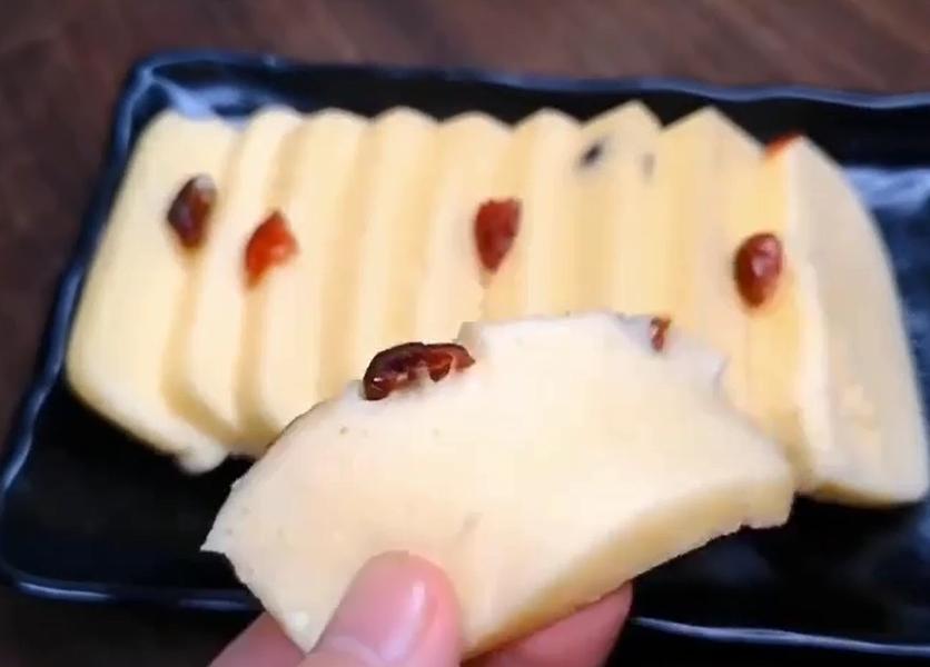 不用烤箱不用电饭煲做的酸奶蛋糕,电饭煲怎么做酸奶蛋糕简单又好吃